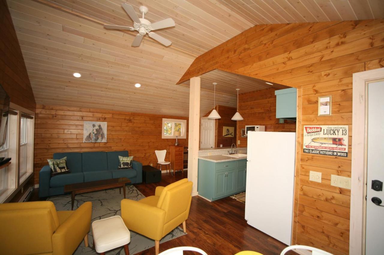 Land O'Lakes Deerwood Resort - Whippoorwill Cabin מראה חיצוני תמונה