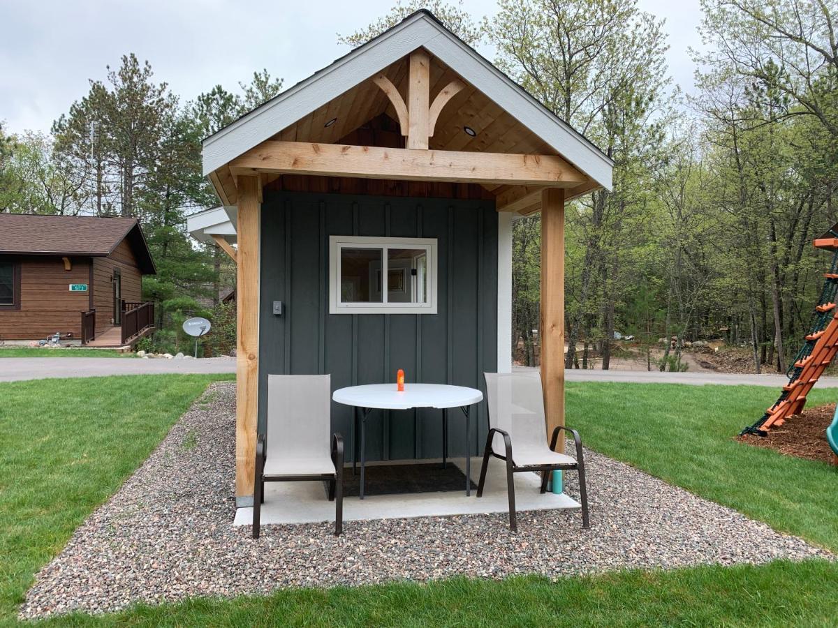Land O'Lakes Deerwood Resort - Whippoorwill Cabin מראה חיצוני תמונה